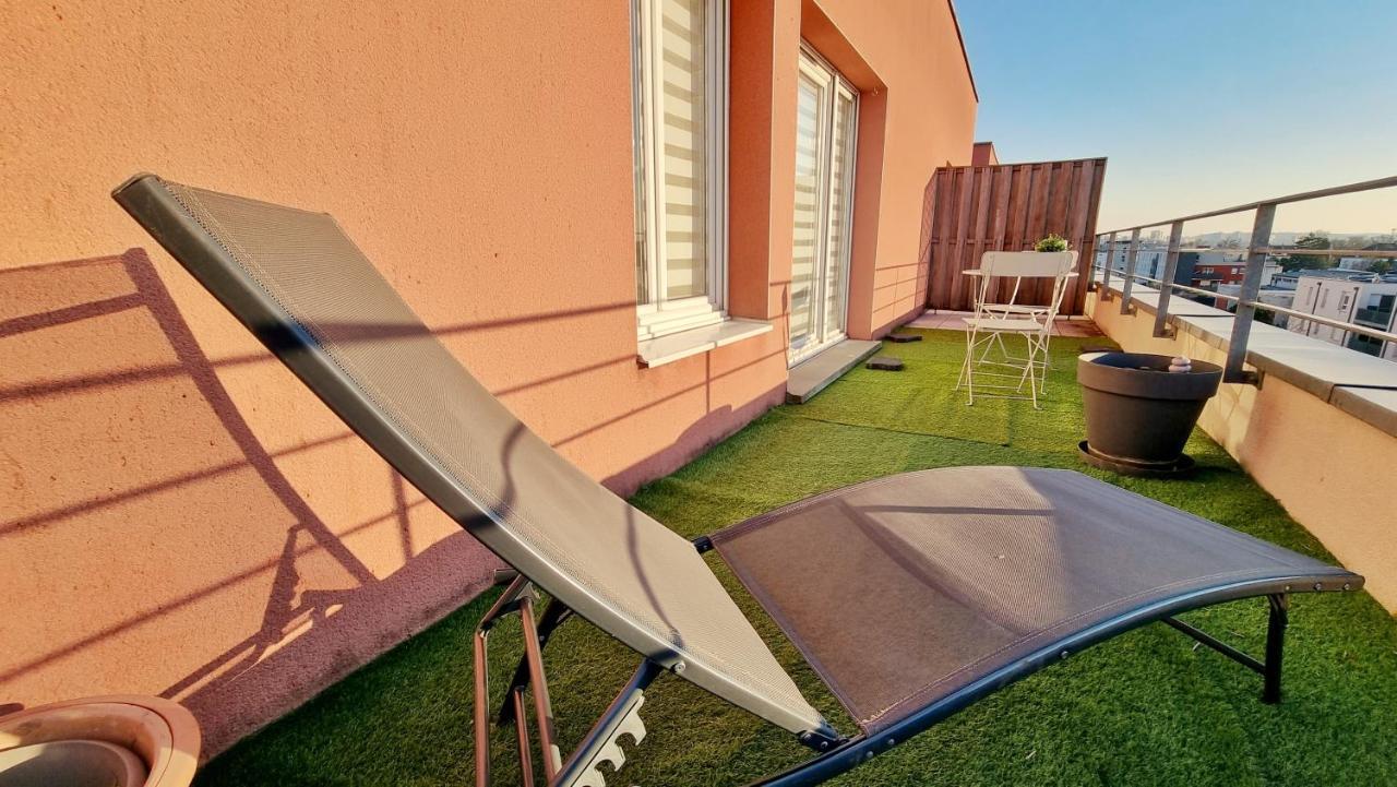 Le Smart - Parking - Terrasse - Wifi - Mulhouse - Relax Bnb Pfastatt Extérieur photo
