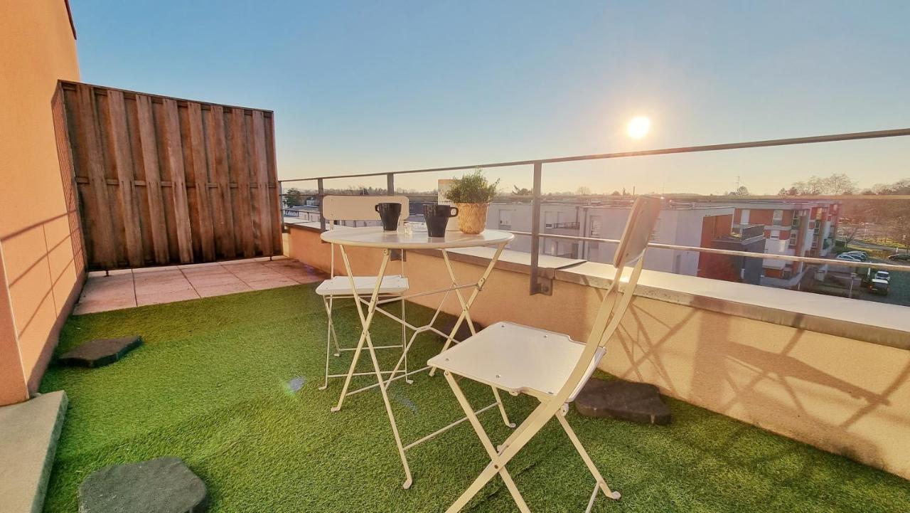 Le Smart - Parking - Terrasse - Wifi - Mulhouse - Relax Bnb Pfastatt Extérieur photo