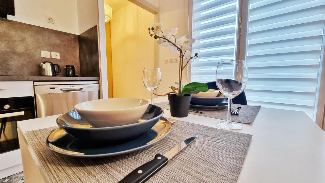 Le Smart - Parking - Terrasse - Wifi - Mulhouse - Relax Bnb Pfastatt Extérieur photo