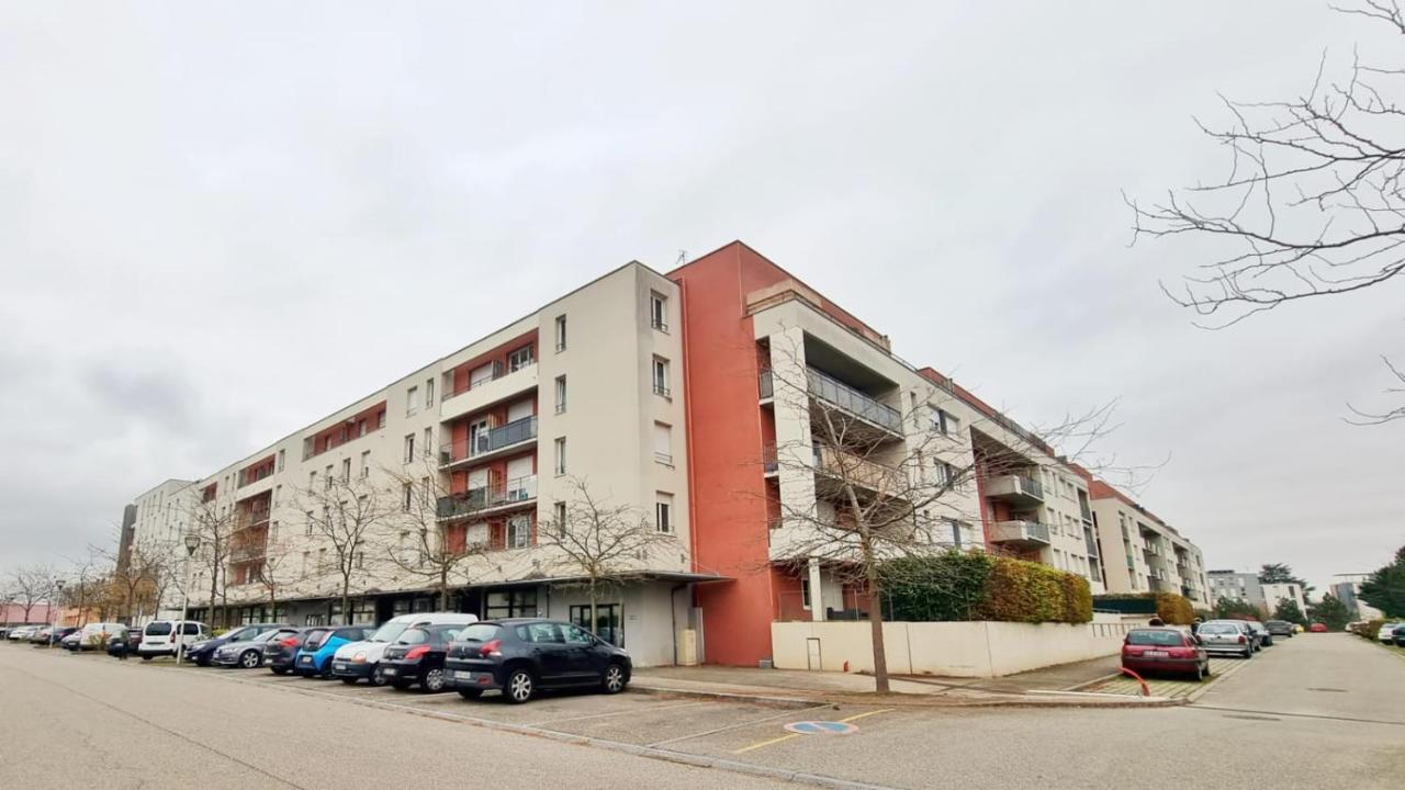 Le Smart - Parking - Terrasse - Wifi - Mulhouse - Relax Bnb Pfastatt Extérieur photo